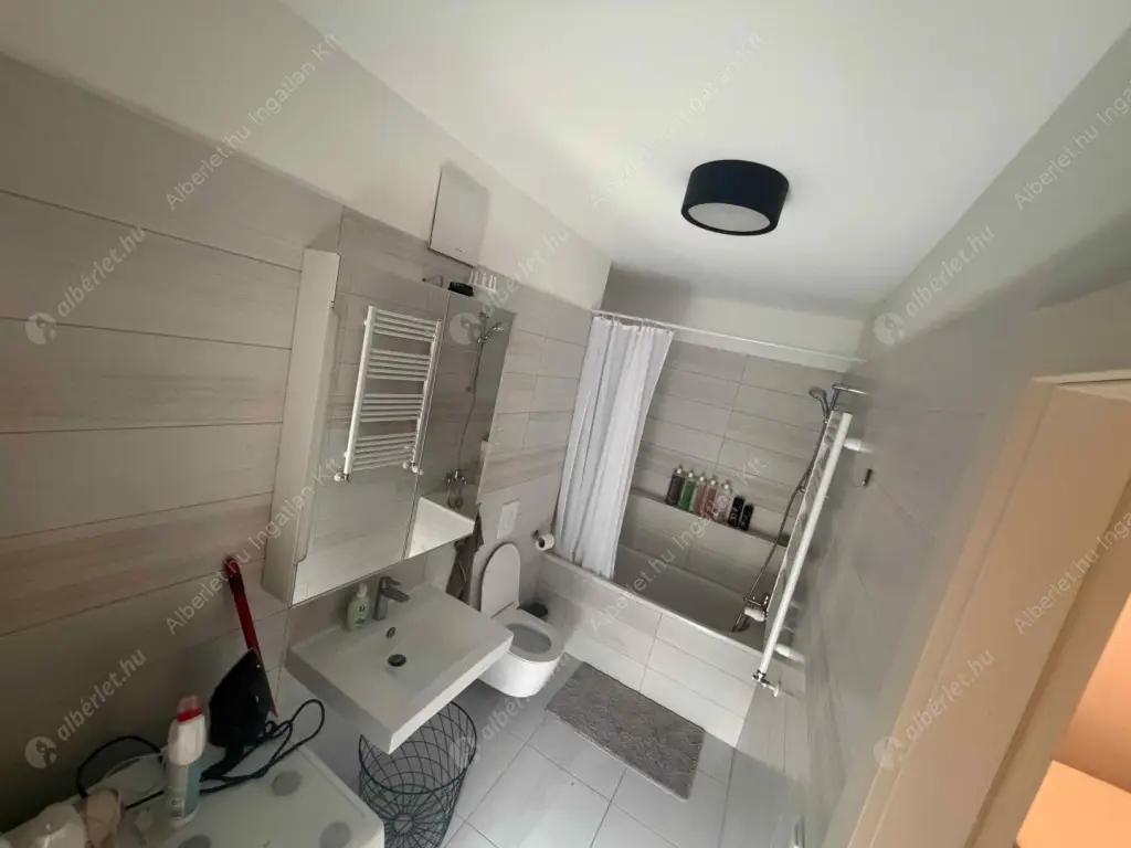 Kiadó albérlet 390000 Ft/hó áron: Budapest, IX. kerület  Vágóhíd utca. Mérete: 61 nm, 2 szobás | Alberlet.hu - 6627042