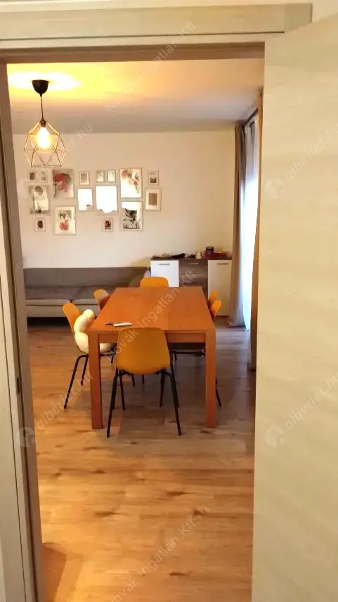 Kiadó albérlet 390000 Ft/hó áron: Budapest, IX. kerület  Vágóhíd utca. Mérete: 61 nm, 2 szobás | Alberlet.hu - 6629678