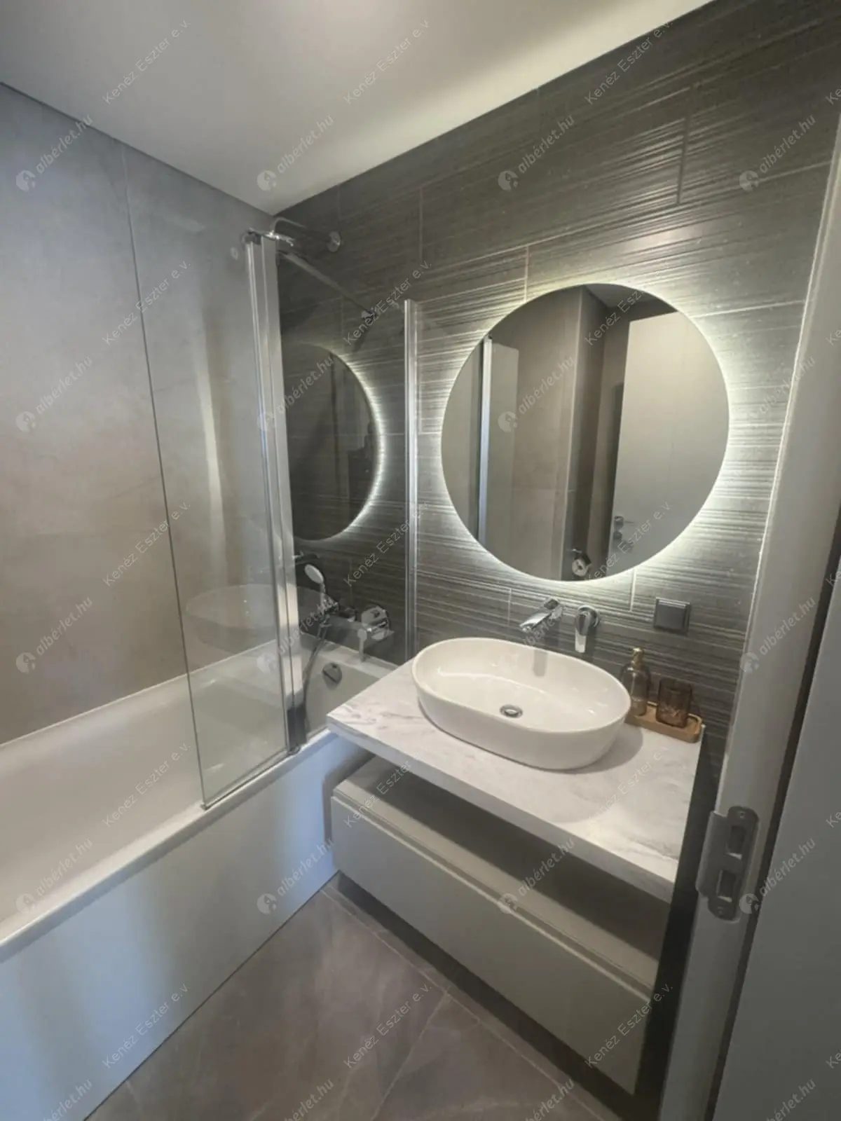 Kiadó albérlet 580000 Ft/hó áron: Budapest, IX. kerület  Vágóhíd utca. Mérete: 92 nm, 3 szobás | Alberlet.hu - 6588085