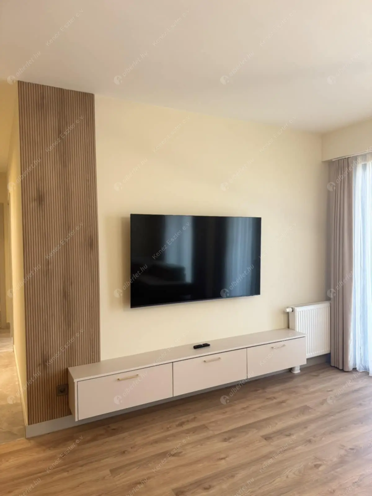 Kiadó albérlet 580000 Ft/hó áron: Budapest, IX. kerület  Vágóhíd utca. Mérete: 92 nm, 3 szobás | Alberlet.hu - 6588088