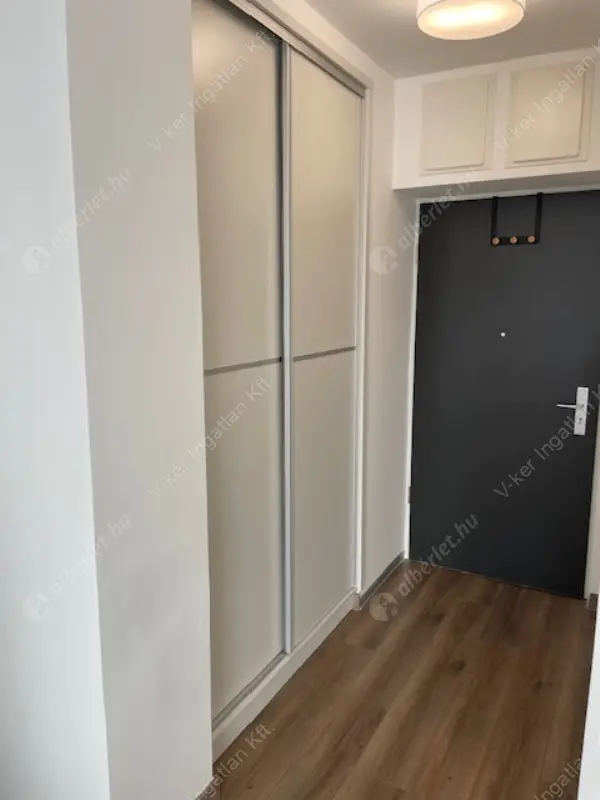 Kiadó albérlet 320000 Ft/hó áron: Budapest, IX. kerület  Vaskapu utca. Mérete: 47 nm, 2 szobás | Alberlet.hu - 6244510
