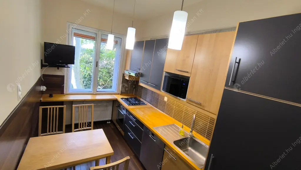 Kiadó albérlet 350000 Ft/hó áron: Budapest, IX. kerület  Vaskapu utca. Mérete: 80 nm, 3 szobás | Alberlet.hu - 6601296