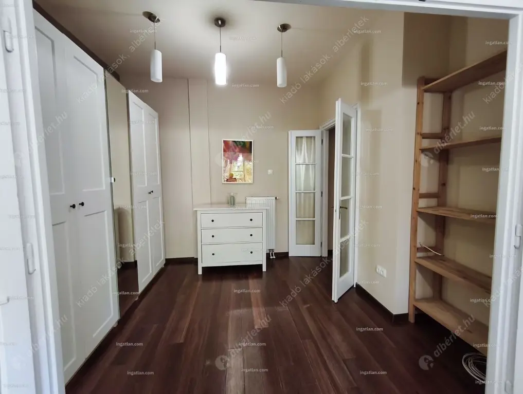 Kiadó albérlet 320000 Ft/hó áron: Budapest, IX. kerület  Vaskapu utca. Mérete: 80 nm, 3 szobás | Alberlet.hu - 6626797