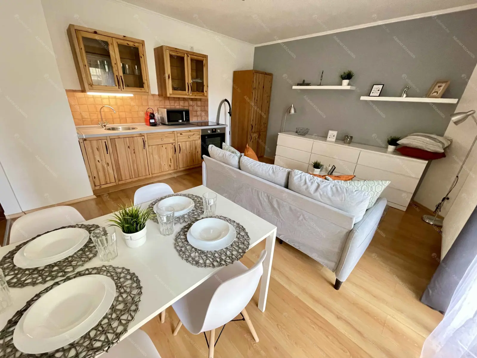 Kiadó albérlet 220000 Ft/hó áron: Budapest, IX. kerület  Viola utca. Mérete: 41 nm, 2 szobás | Alberlet.hu - 6651114