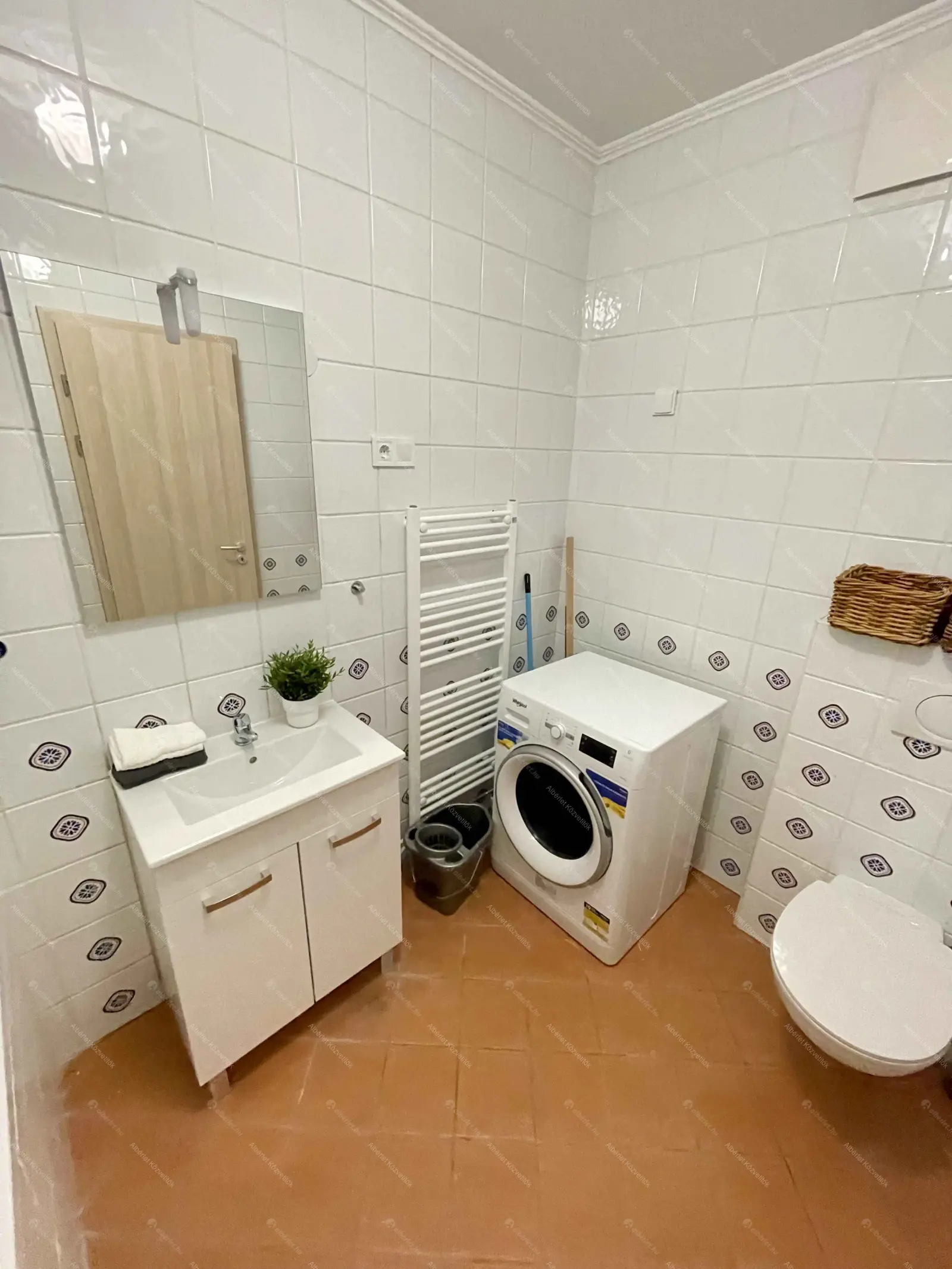 Kiadó albérlet 220000 Ft/hó áron: Budapest, IX. kerület  Viola utca. Mérete: 41 nm, 2 szobás | Alberlet.hu - 6651124