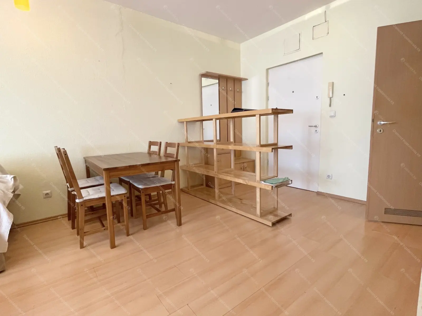 Kiadó albérlet 220000 Ft/hó áron: Budapest, IX. kerület  Viola utca. Mérete: 45 nm, 1 szobás | Alberlet.hu - 6655102