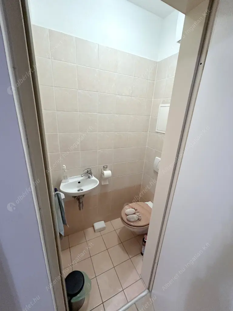 Kiadó albérlet 320000 Ft/hó áron: Budapest, IX. kerület  Viola utca. Mérete: 64 nm, 3 szobás | Alberlet.hu - 6172878