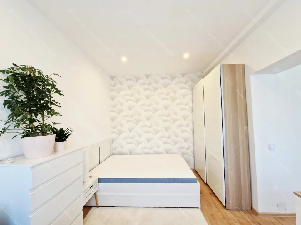 Kiadó albérlet 190000 Ft/hó áron: Budapest, IX. kerület  Víztorony köz. Mérete: 27 nm, 1 szobás | Alberlet.hu - 6679732