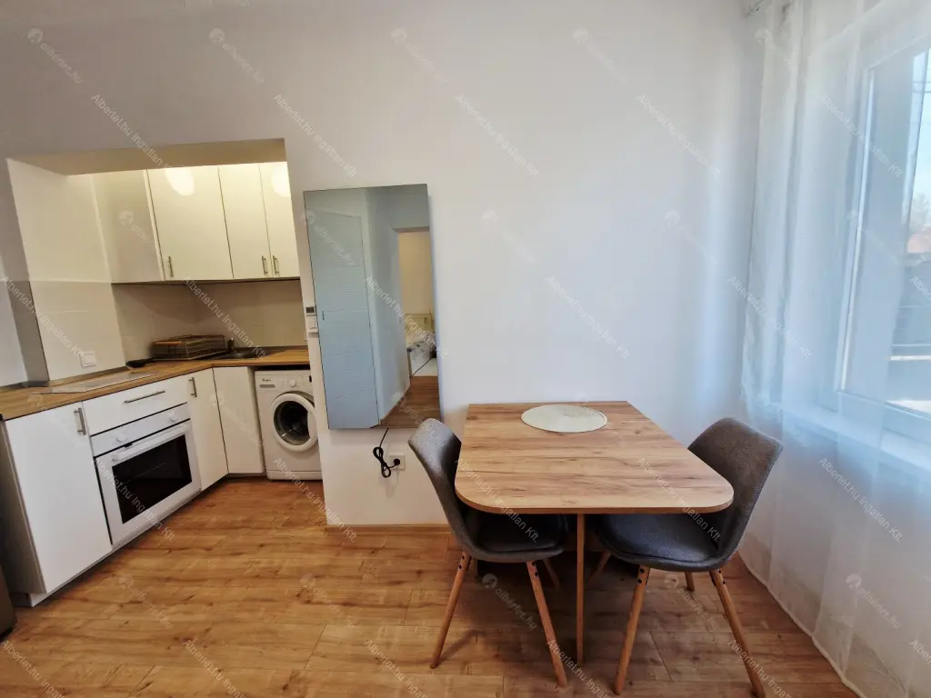 Kiadó albérlet 190000 Ft/hó áron: Budapest, IX. kerület  Víztorony köz. Mérete: 27 nm, 1 szobás | Alberlet.hu - 6679739