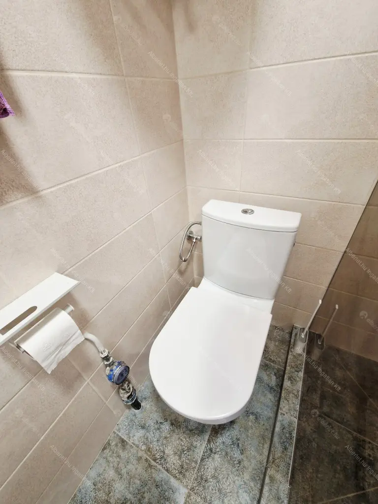 Kiadó albérlet 190000 Ft/hó áron: Budapest, IX. kerület  Víztorony köz. Mérete: 27 nm, 1 szobás | Alberlet.hu - 6679750