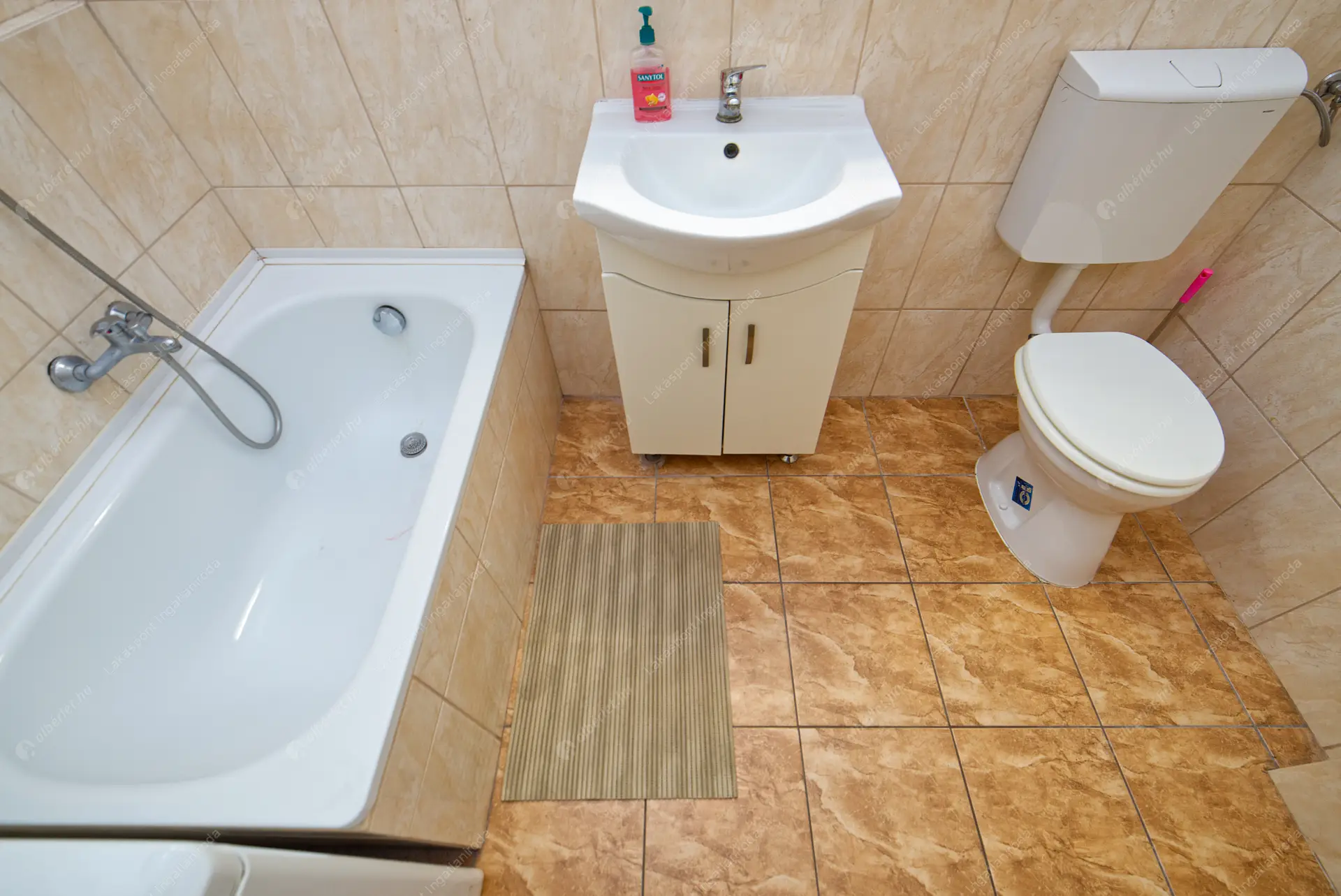 Kiadó albérlet 210000 Ft/hó áron: Budapest, IX. kerület  Zsil utca. Mérete: 28 nm, 1 szobás | Alberlet.hu - 6613774