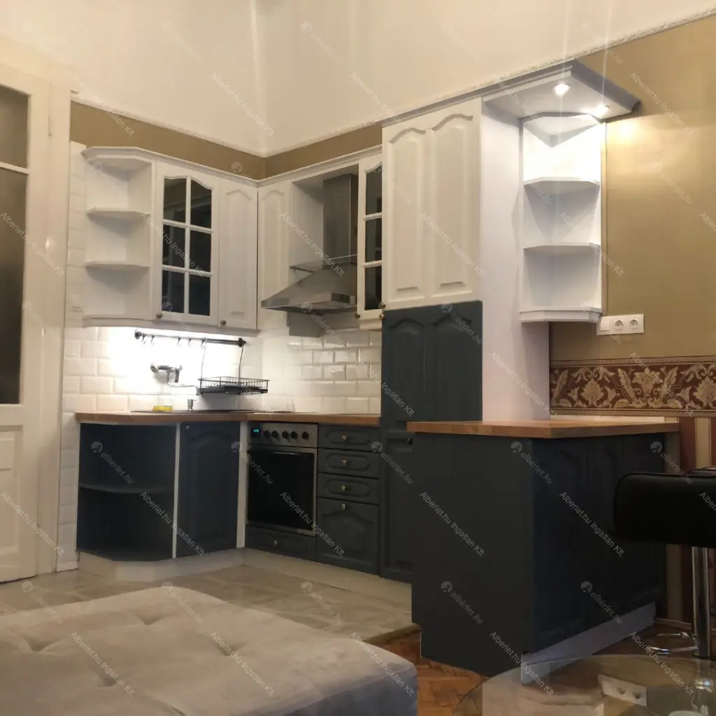 Kiadó albérlet 360000 Ft/hó áron: Budapest, V. kerület  Alkotmány utca. Mérete: 53 nm, 2 szobás | Alberlet.hu - 6709833