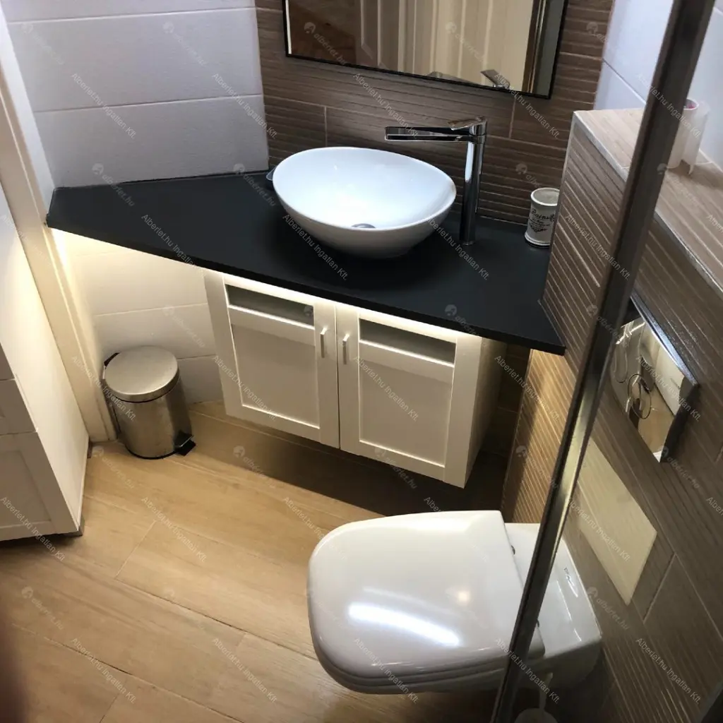 Kiadó albérlet 360000 Ft/hó áron: Budapest, V. kerület  Alkotmány utca. Mérete: 53 nm, 2 szobás | Alberlet.hu - 6709839