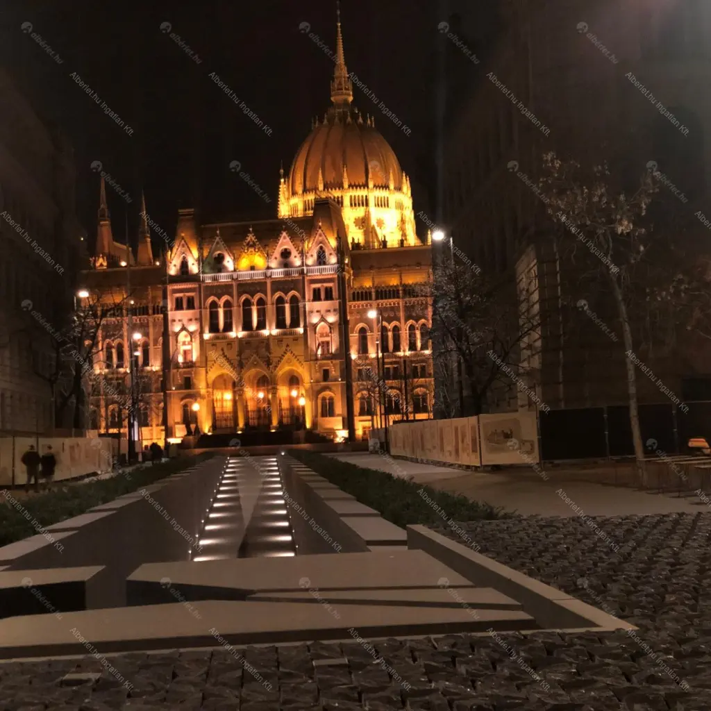 Kiadó albérlet 360000 Ft/hó áron: Budapest, V. kerület  Alkotmány utca. Mérete: 53 nm, 2 szobás | Alberlet.hu - 6709840