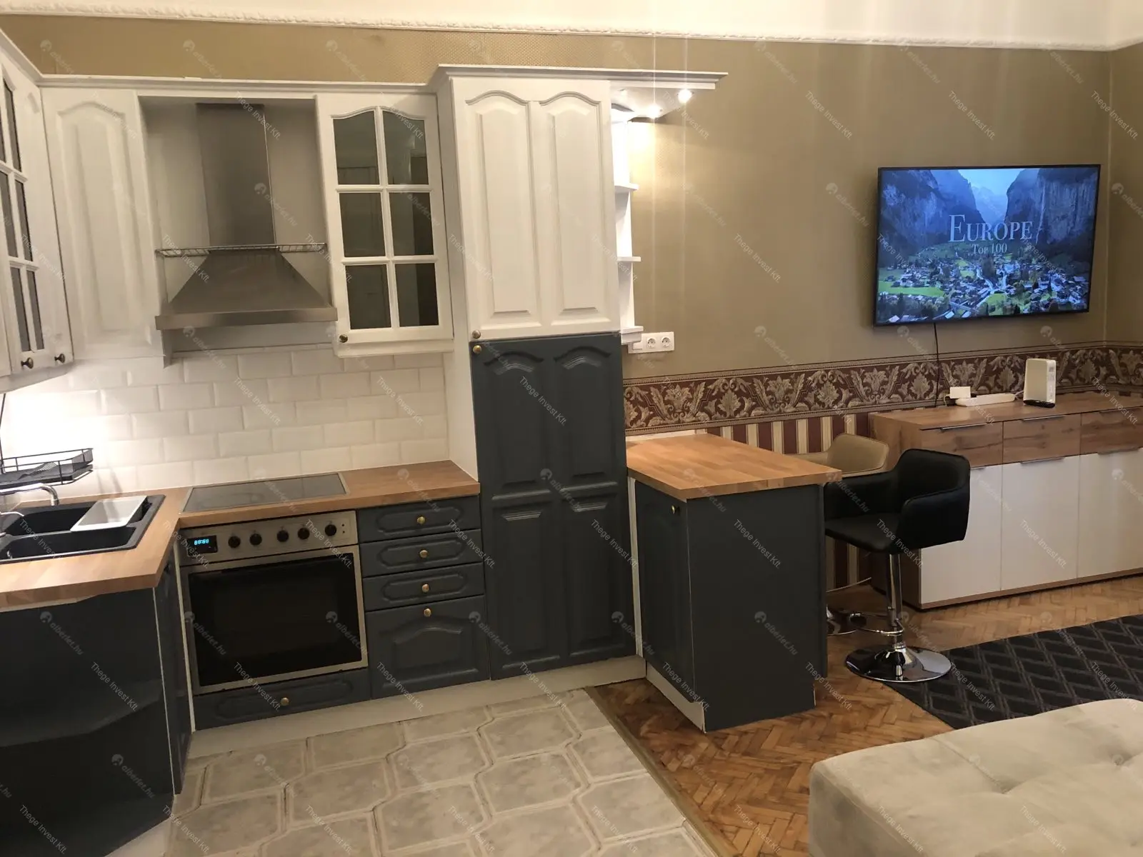 Kiadó albérlet 360000 Ft/hó áron: Budapest, V. kerület  Alkotmány utca. Mérete: 55 nm, 2 szobás | Alberlet.hu - 6708455