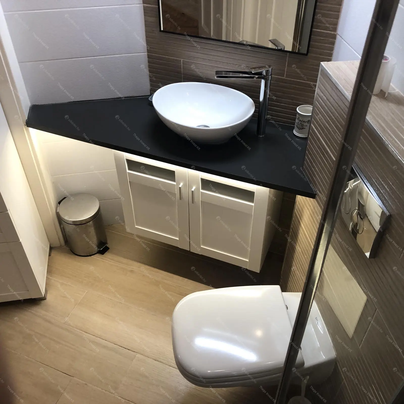 Kiadó albérlet 360000 Ft/hó áron: Budapest, V. kerület  Alkotmány utca. Mérete: 55 nm, 2 szobás | Alberlet.hu - 6708461