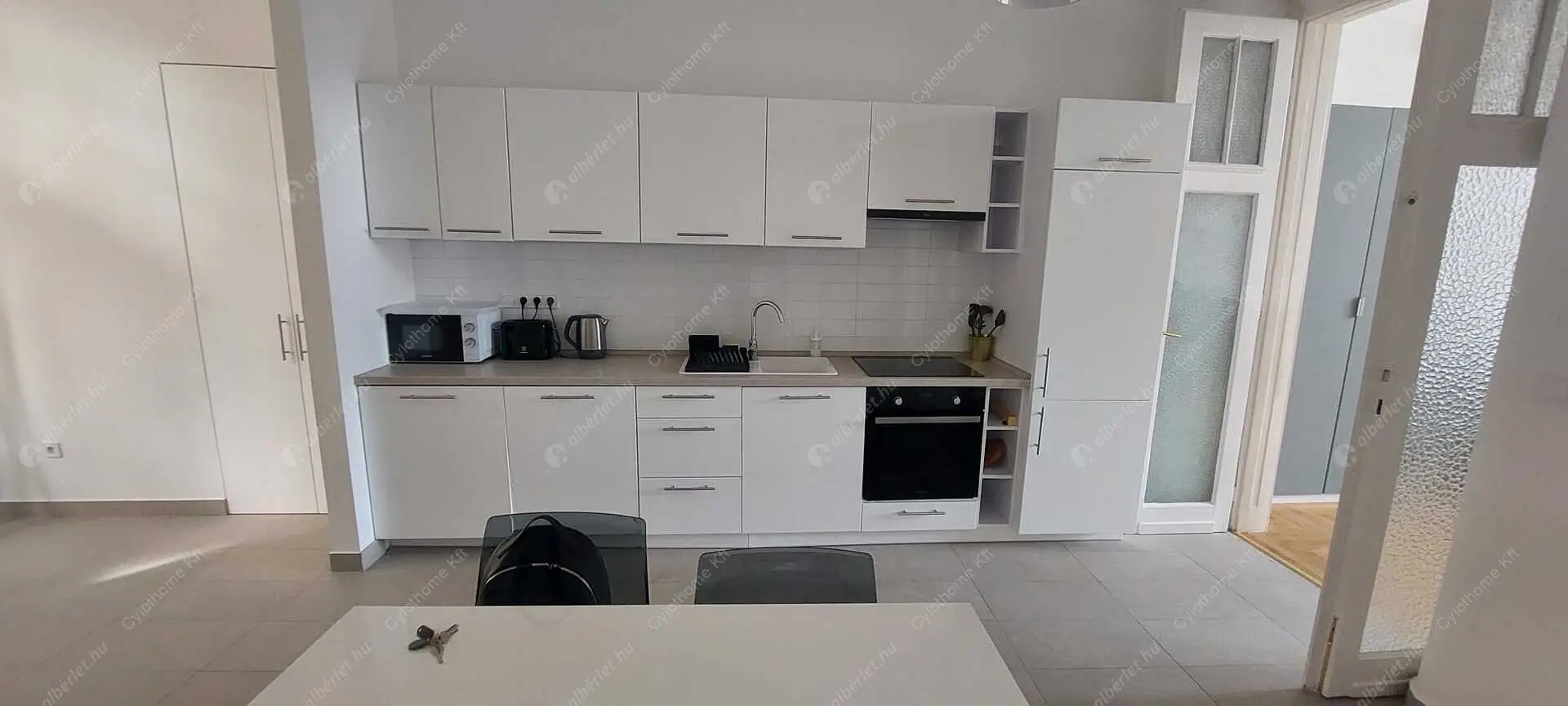 Kiadó albérlet 462000 Ft/hó áron: Budapest, V. kerület  Alkotmány utca. Mérete: 78 nm, 2 szobás | Alberlet.hu - 6481675