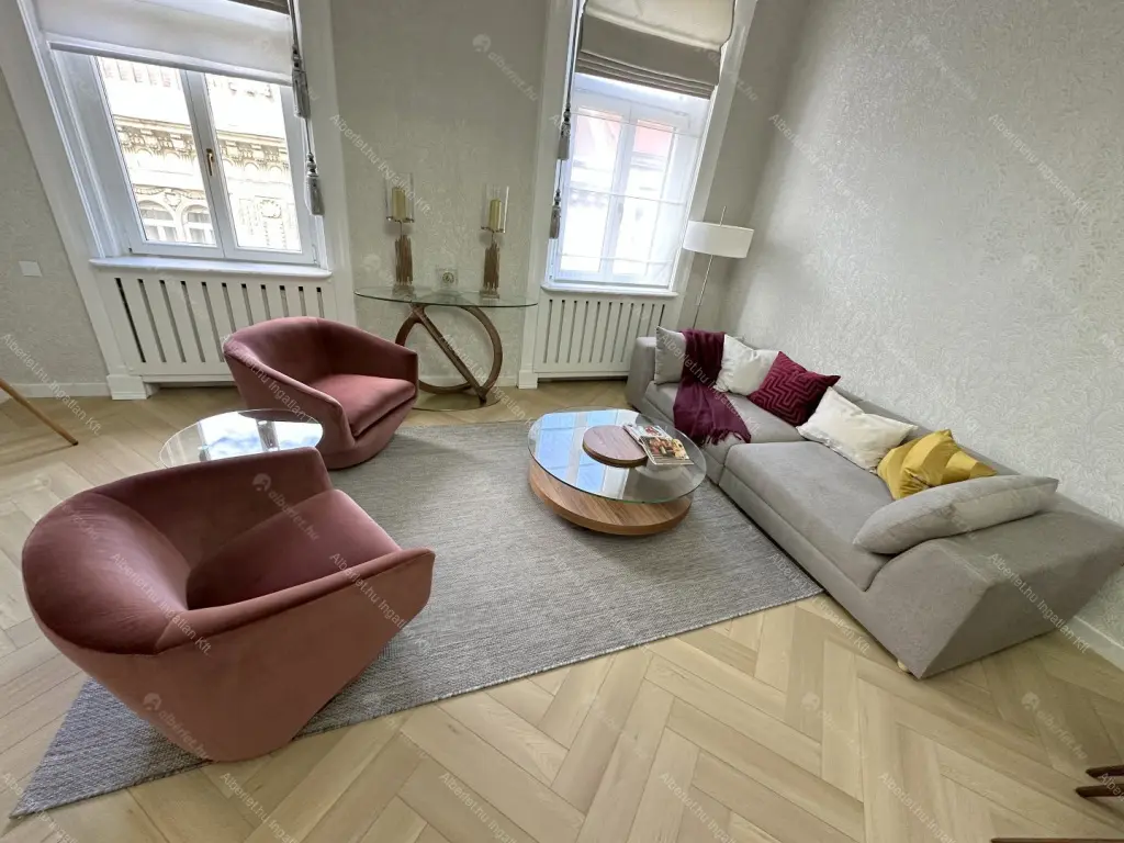 Kiadó albérlet 1247000 Ft/hó áron: Budapest, V. kerület  Alkotmány utca. Mérete: 80 nm, 3 szobás | Alberlet.hu - 6682538