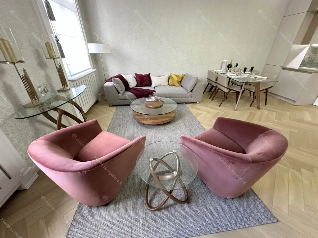 Kiadó albérlet 1247000 Ft/hó áron: Budapest, V. kerület  Alkotmány utca. Mérete: 80 nm, 3 szobás | Alberlet.hu - 6682539