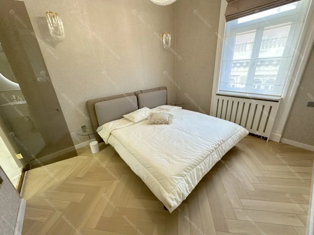 Kiadó albérlet 1247000 Ft/hó áron: Budapest, V. kerület  Alkotmány utca. Mérete: 80 nm, 3 szobás | Alberlet.hu - 6682545