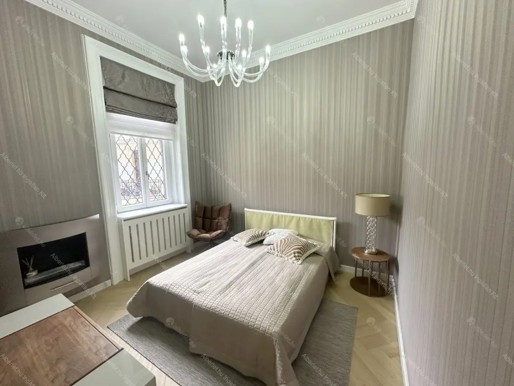 Kiadó albérlet 1247000 Ft/hó áron: Budapest, V. kerület  Alkotmány utca. Mérete: 80 nm, 3 szobás | Alberlet.hu - 6682549