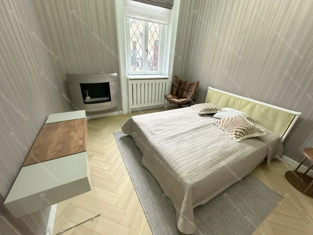 Kiadó albérlet 1247000 Ft/hó áron: Budapest, V. kerület  Alkotmány utca. Mérete: 80 nm, 3 szobás | Alberlet.hu - 6682550