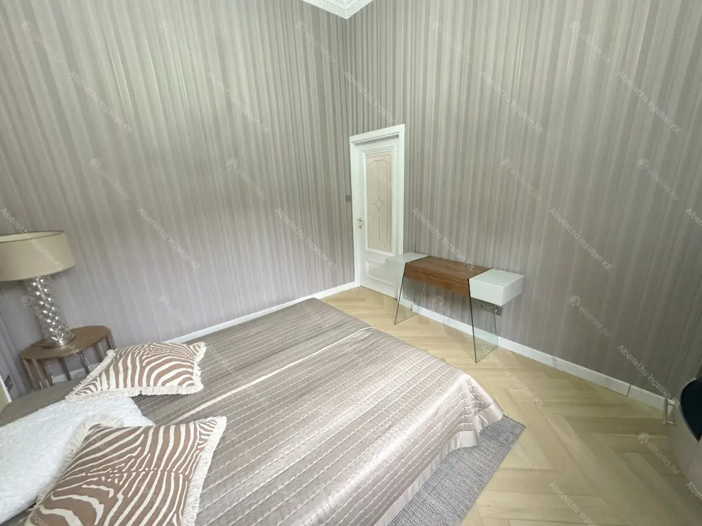 Kiadó albérlet 1247000 Ft/hó áron: Budapest, V. kerület  Alkotmány utca. Mérete: 80 nm, 3 szobás | Alberlet.hu - 6682551