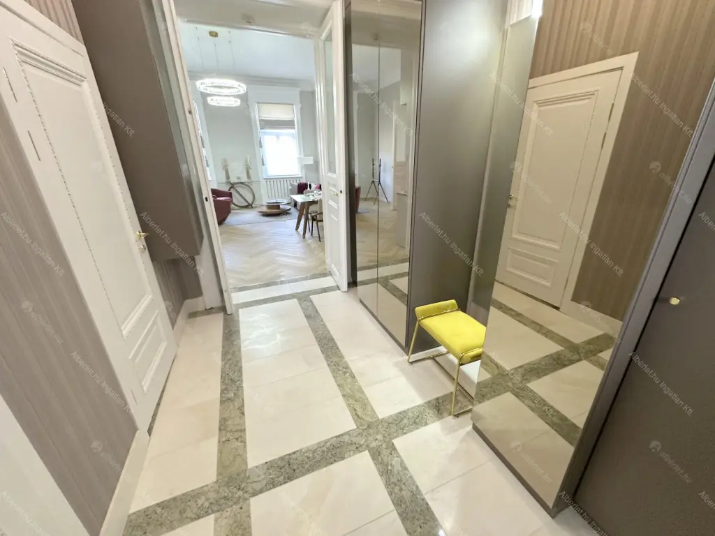 Kiadó albérlet 1247000 Ft/hó áron: Budapest, V. kerület  Alkotmány utca. Mérete: 80 nm, 3 szobás | Alberlet.hu - 6682554