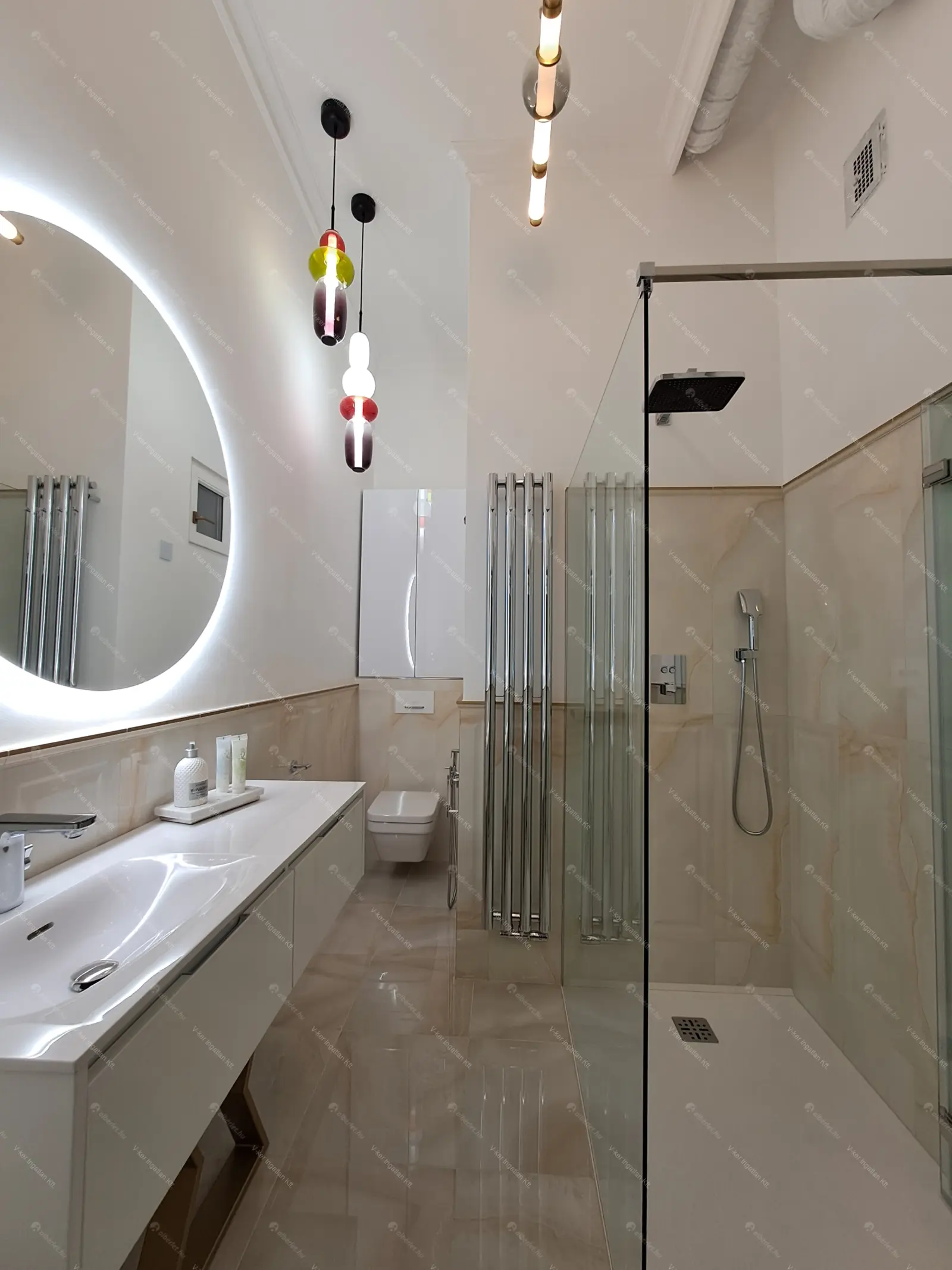 Kiadó albérlet 1024000 Ft/hó áron: Budapest, V. kerület  Alkotmány utca. Mérete: 85 nm, 3 szobás | Alberlet.hu - 6706536