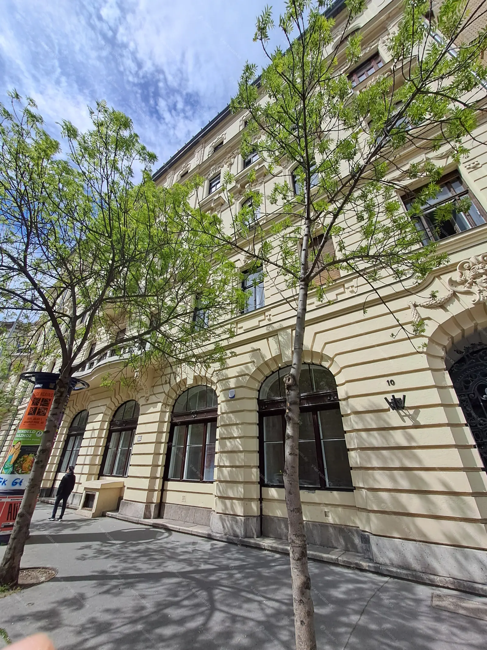 Kiadó albérlet 1024000 Ft/hó áron: Budapest, V. kerület  Alkotmány utca. Mérete: 85 nm, 3 szobás | Alberlet.hu - 6706540