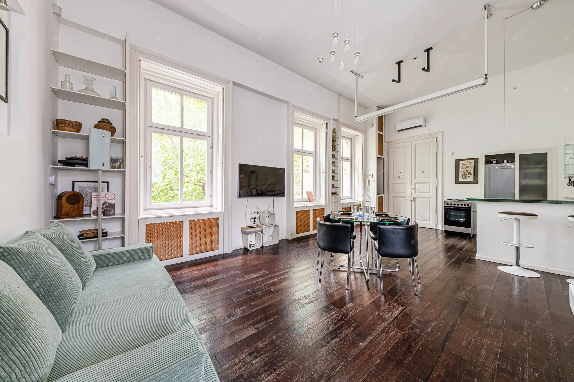 Kiadó albérlet 310000 Ft/hó áron: Budapest, V. kerület  Andrássy út. Mérete: 50 nm, 1 szobás | Alberlet.hu - 6623120