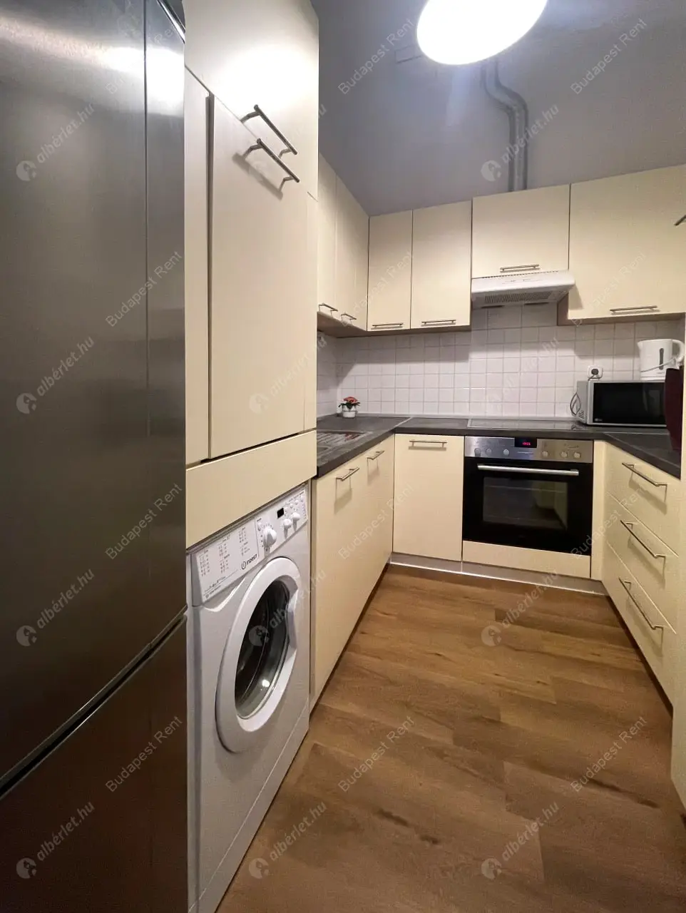 Kiadó albérlet 650000 Ft/hó áron: Budapest, V. kerület  Arany János utca. Mérete: 110 nm, 3 szobás | Alberlet.hu - 6290876