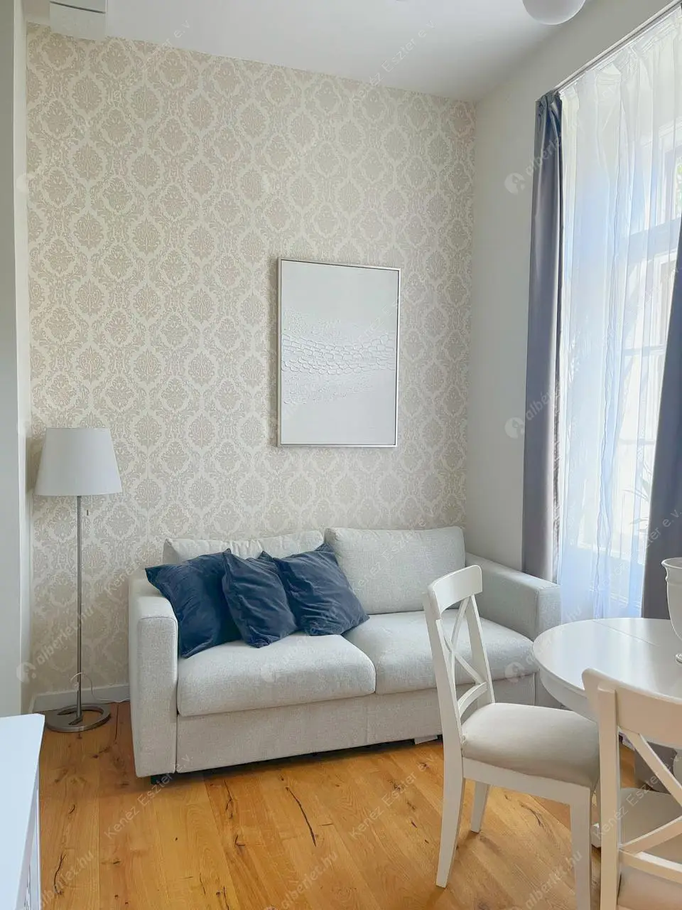 Kiadó albérlet 450000 Ft/hó áron: Budapest, V. kerület  Arany János utca. Mérete: 45 nm, 1 szobás | Alberlet.hu - 6392048