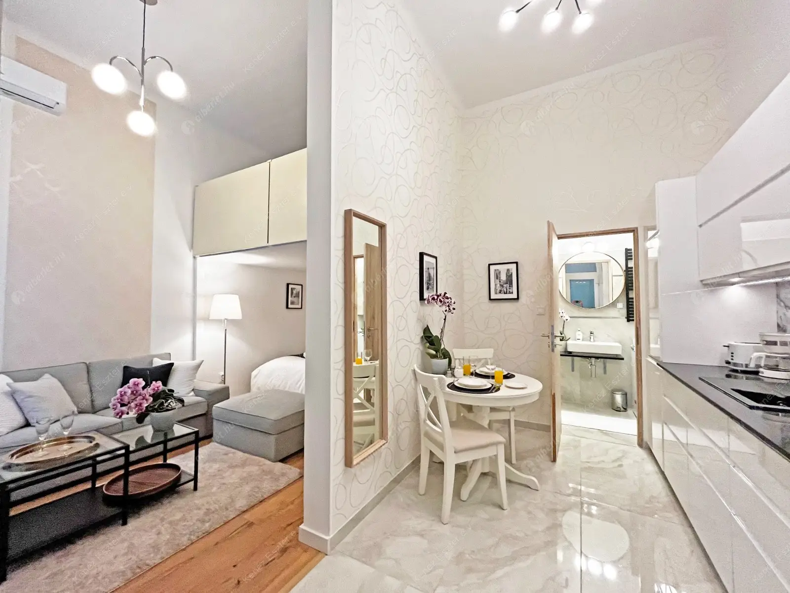 Kiadó albérlet 450000 Ft/hó áron: Budapest, V. kerület  Arany János utca. Mérete: 45 nm, 1 szobás | Alberlet.hu - 6443448