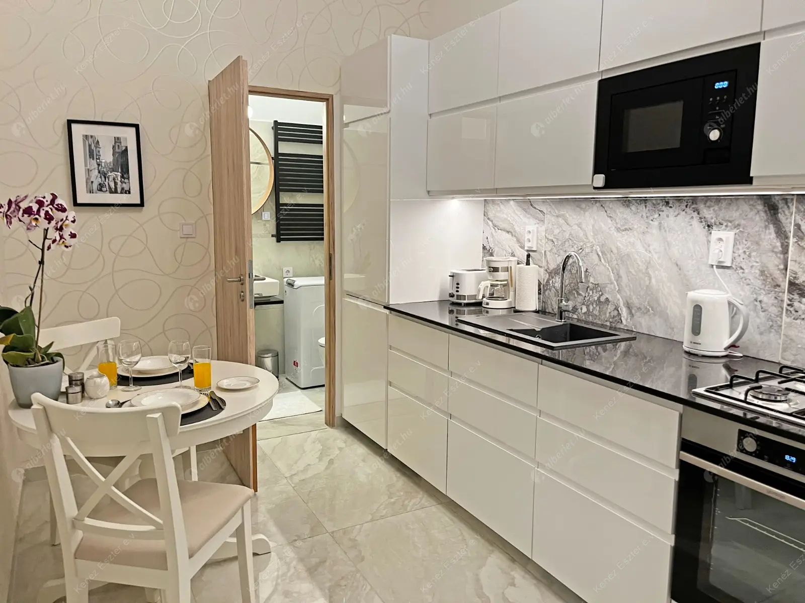 Kiadó albérlet 450000 Ft/hó áron: Budapest, V. kerület  Arany János utca. Mérete: 45 nm, 1 szobás | Alberlet.hu - 6443453