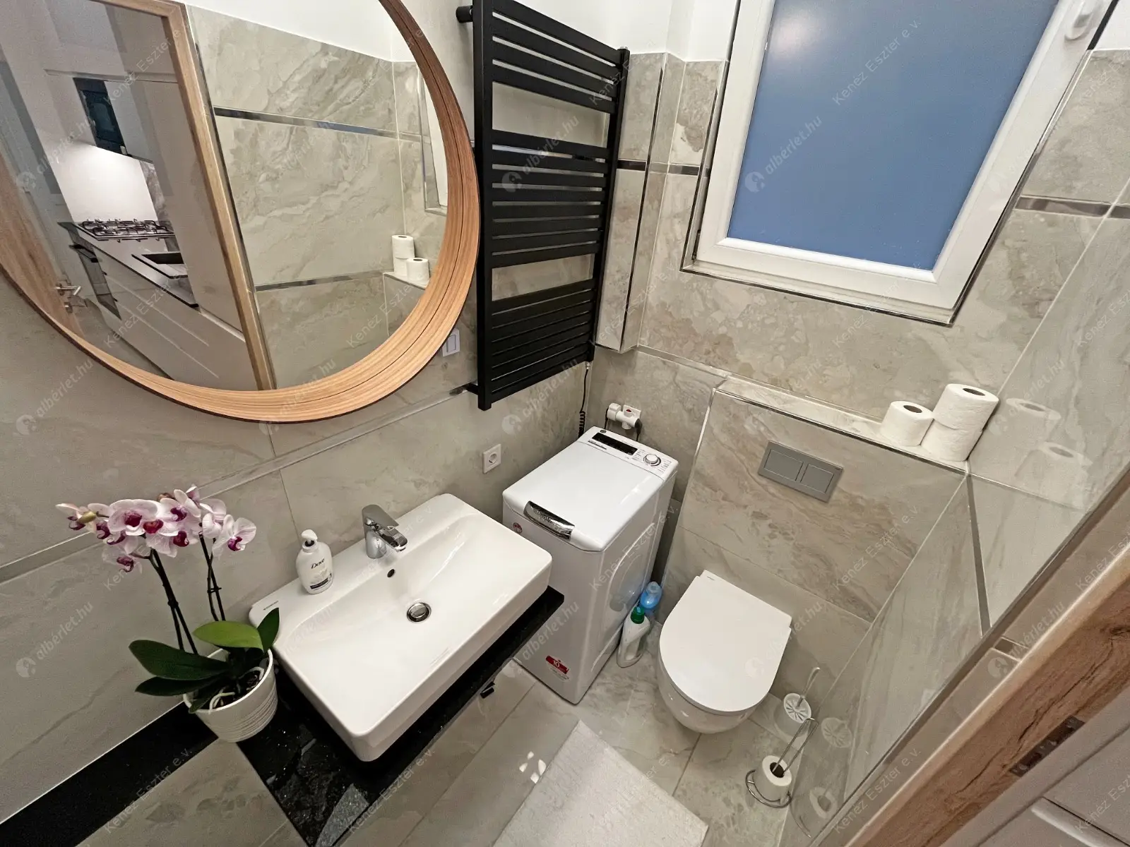 Kiadó albérlet 450000 Ft/hó áron: Budapest, V. kerület  Arany János utca. Mérete: 45 nm, 1 szobás | Alberlet.hu - 6443454