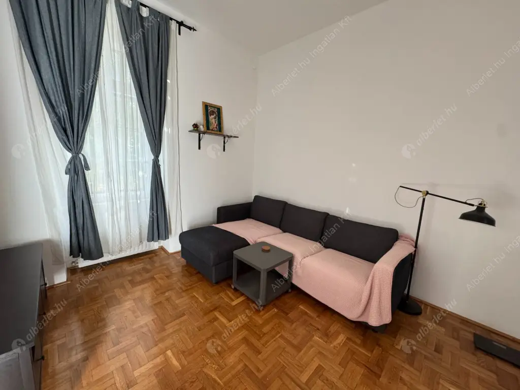 Kiadó albérlet 343000 Ft/hó áron: Budapest, V. kerület  Arany János utca. Mérete: 66 nm, 3 szobás | Alberlet.hu - 6561017