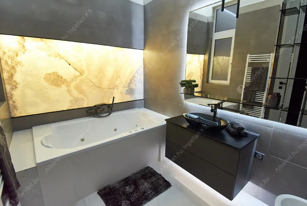 Kiadó albérlet 1389000 Ft/hó áron: Budapest, V. kerület  Aranykéz utca. Mérete: 121 nm, 4 szobás | Alberlet.hu - 6629660