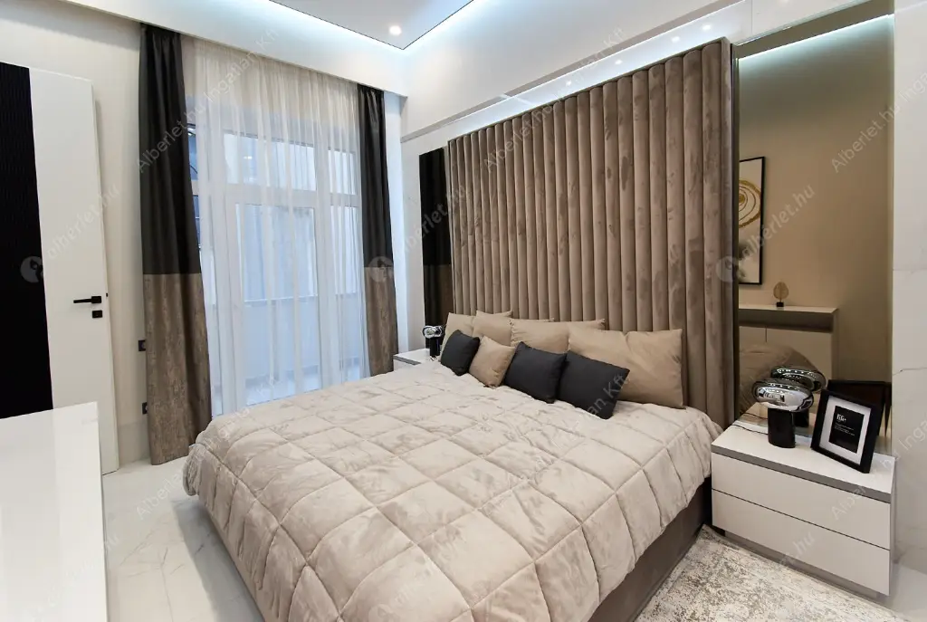 Kiadó albérlet 1389000 Ft/hó áron: Budapest, V. kerület  Aranykéz utca. Mérete: 121 nm, 4 szobás | Alberlet.hu - 6629662