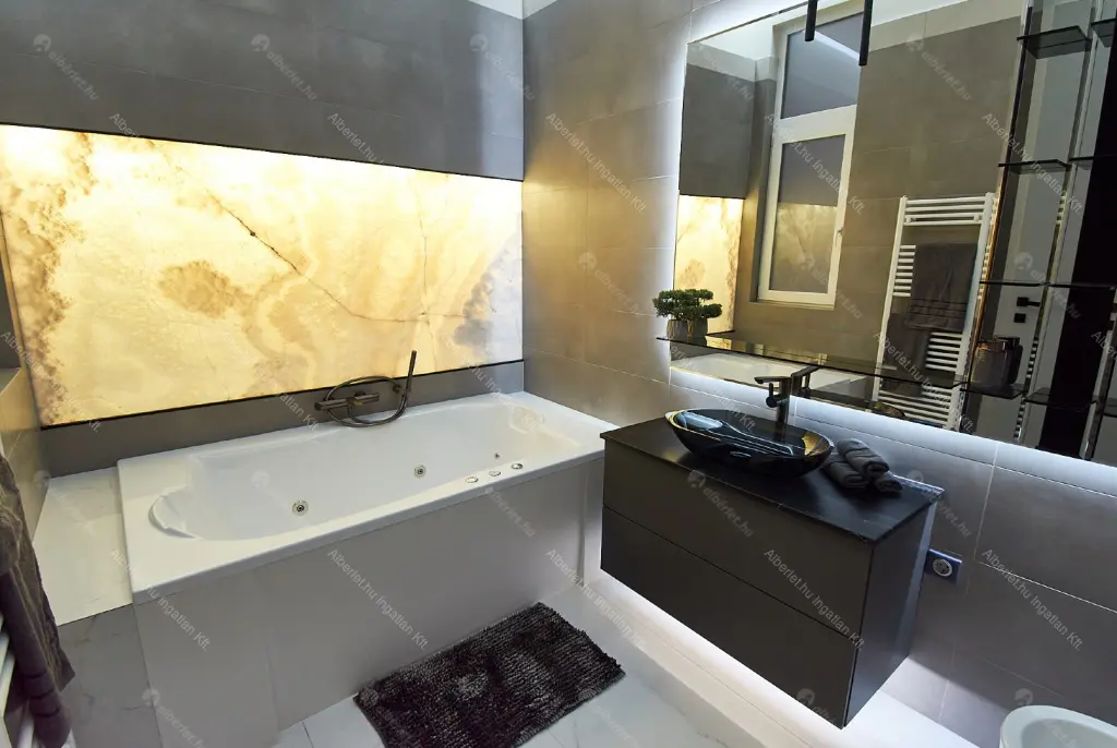 Kiadó albérlet 1270000 Ft/hó áron: Budapest, V. kerület  Aranykéz utca. Mérete: 121 nm, 4 szobás | Alberlet.hu - 6662992