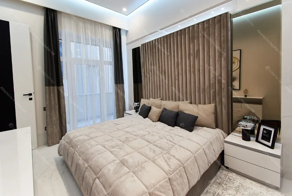 Kiadó albérlet 1270000 Ft/hó áron: Budapest, V. kerület  Aranykéz utca. Mérete: 121 nm, 4 szobás | Alberlet.hu - 6662994