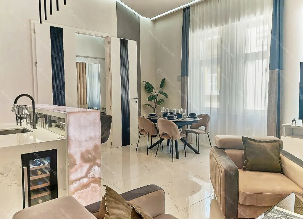 Kiadó albérlet 1245000 Ft/hó áron: Budapest, V. kerület  Aranykéz utca. Mérete: 121 nm, 4 szobás | Alberlet.hu - 6688725