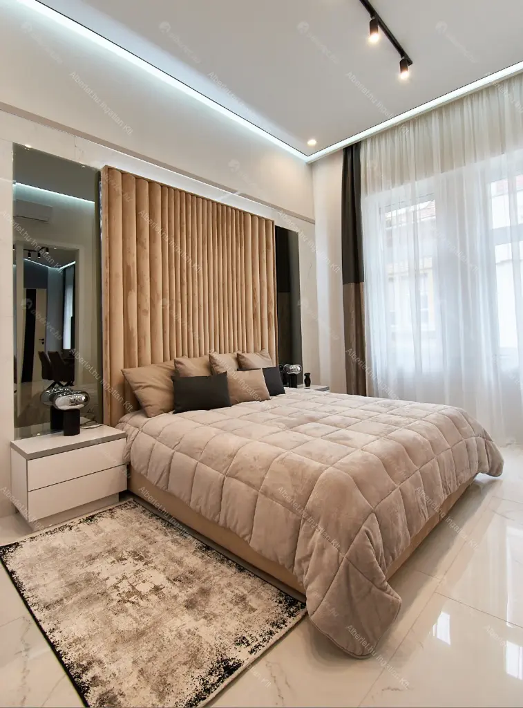 Kiadó albérlet 1245000 Ft/hó áron: Budapest, V. kerület  Aranykéz utca. Mérete: 121 nm, 4 szobás | Alberlet.hu - 6688730