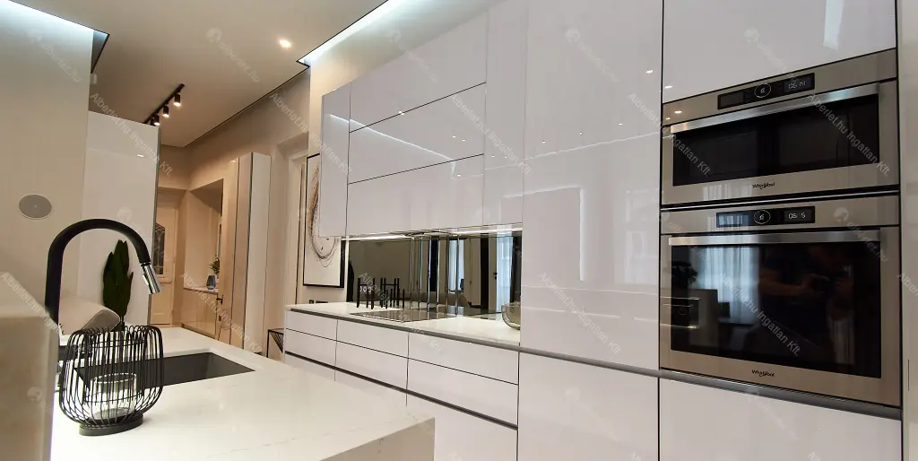 Kiadó albérlet 1245000 Ft/hó áron: Budapest, V. kerület  Aranykéz utca. Mérete: 121 nm, 4 szobás | Alberlet.hu - 6688737