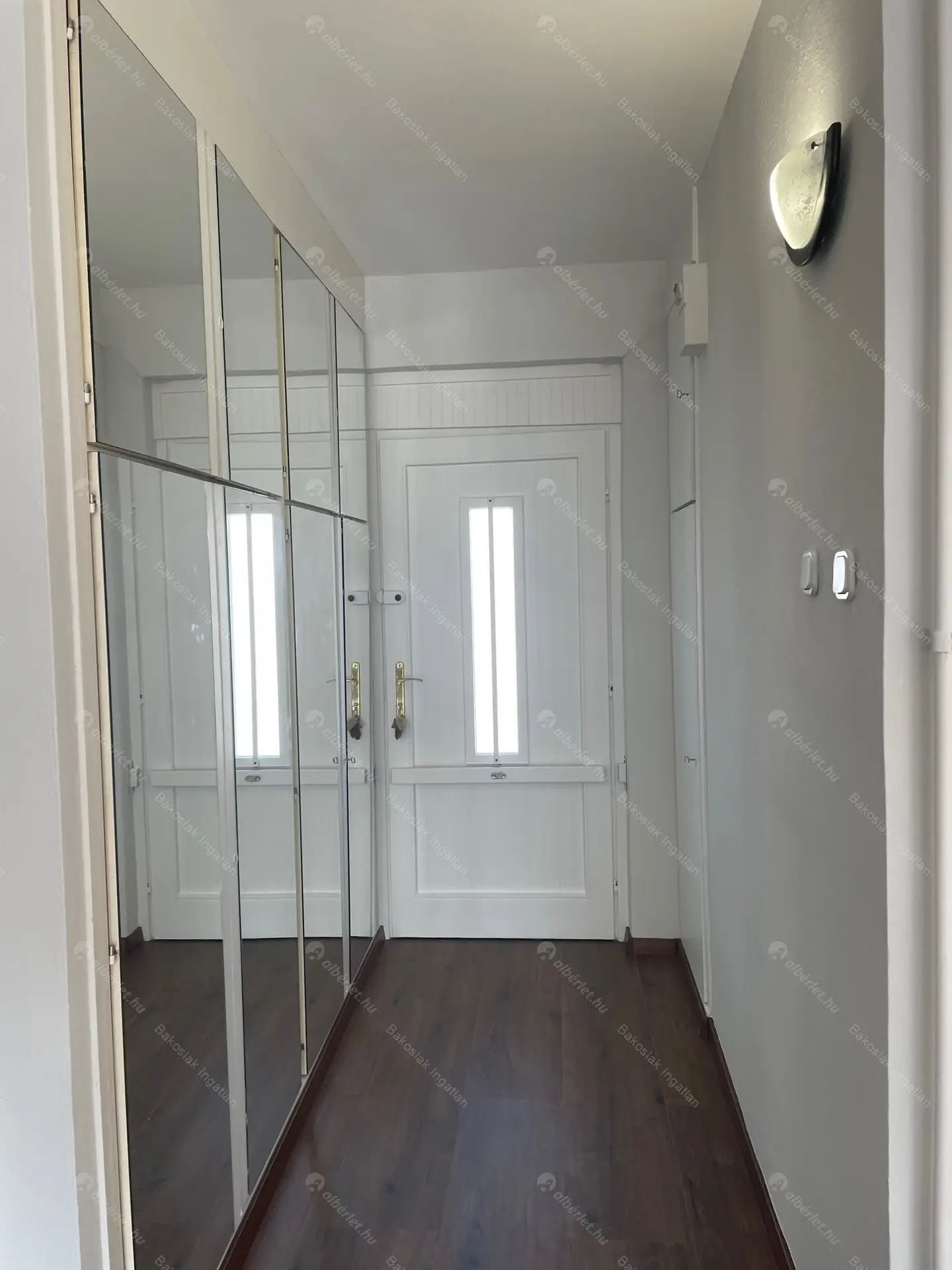 Kiadó albérlet 345000 Ft/hó áron: Budapest, V. kerület  Aranykéz utca. Mérete: 62 nm, 2 szobás | Alberlet.hu - 6017814