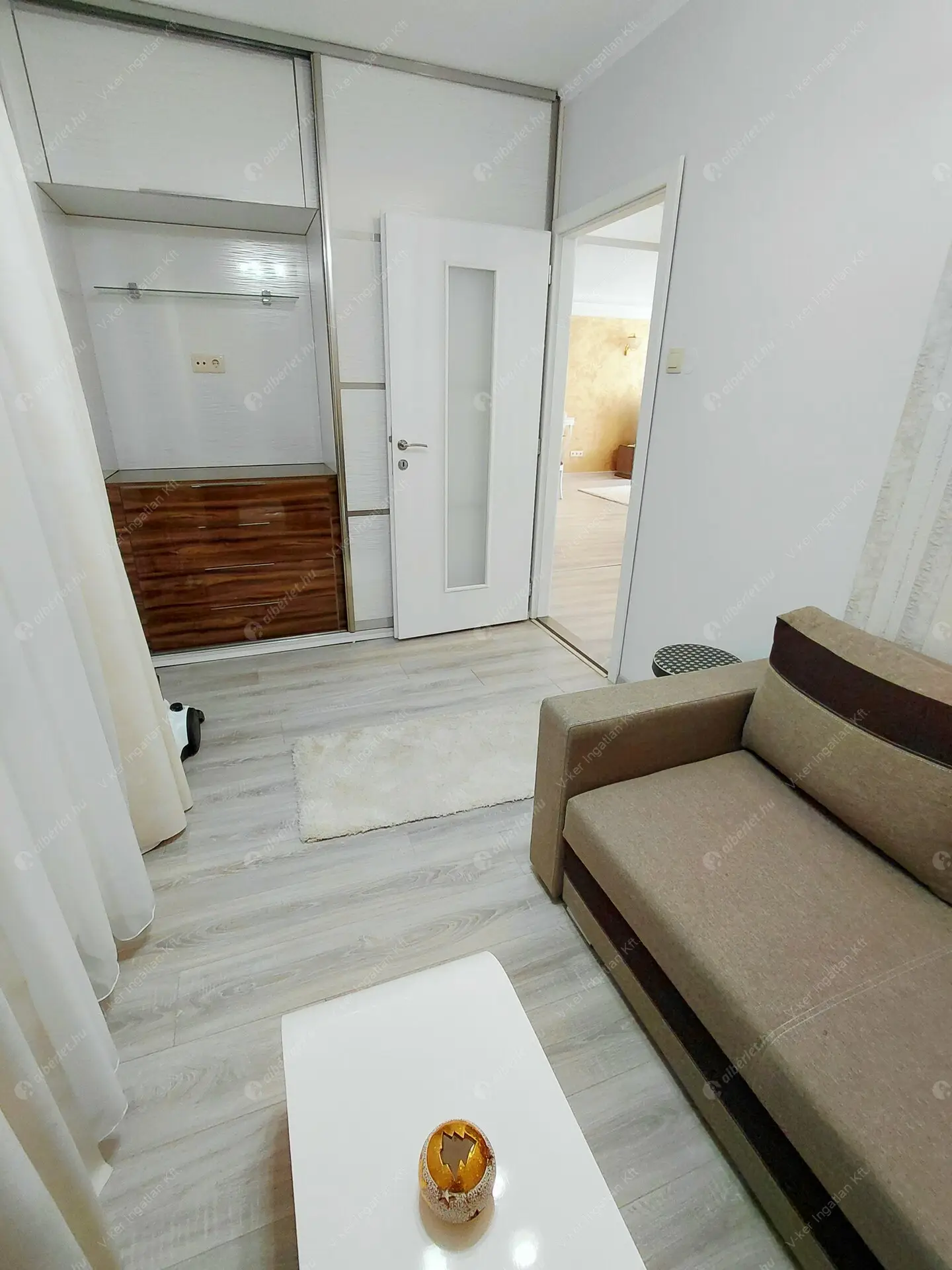 Kiadó albérlet 450000 Ft/hó áron: Budapest, V. kerület  Aranykéz utca. Mérete: 85 nm, 3 szobás | Alberlet.hu - 6475650