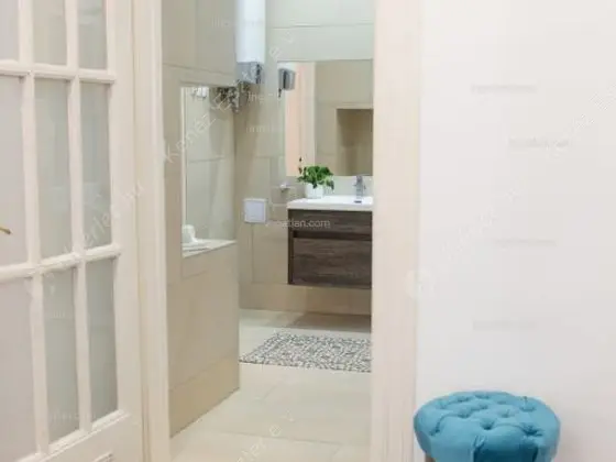 Kiadó albérlet 466000 Ft/hó áron: Budapest, V. kerület  Aranykéz utca. Mérete: 90 nm, 3 szobás | Alberlet.hu - 6417404