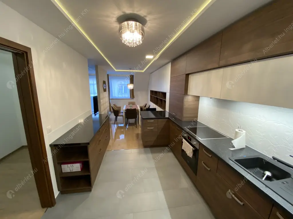 Kiadó albérlet 650000 Ft/hó áron: Budapest, V. kerület  Aranykéz utca. Mérete: 94 nm, 3 szobás | Alberlet.hu - 6590697