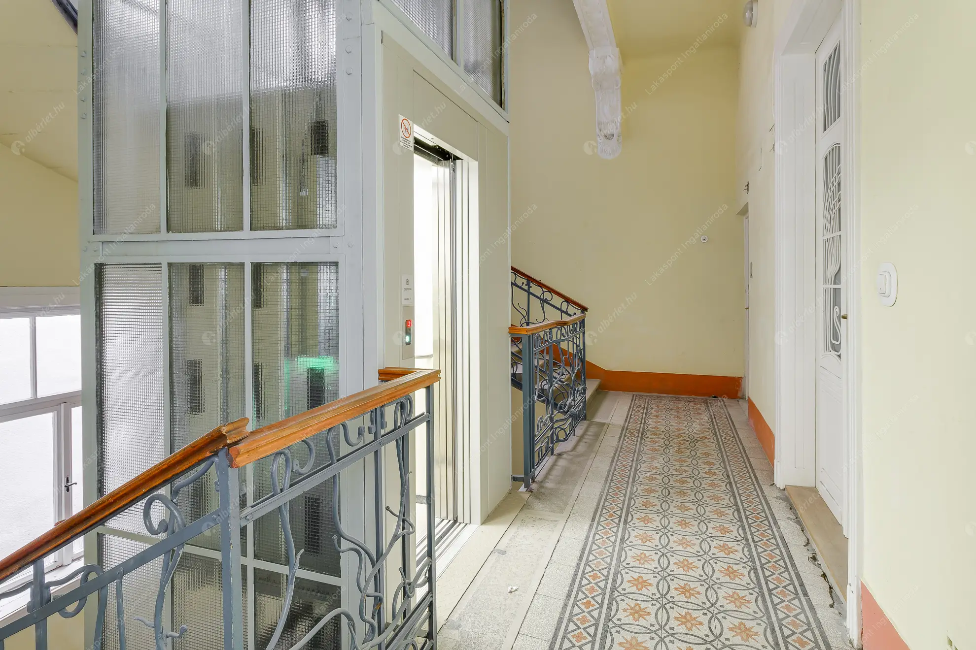 Kiadó albérlet 367000 Ft/hó áron: Budapest, V. kerület  Aulich utca. Mérete: 79 nm, 3 szobás | Alberlet.hu - 6621498