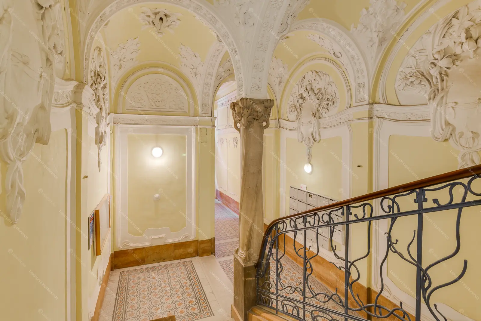 Kiadó albérlet 360000 Ft/hó áron: Budapest, V. kerület  Aulich utca. Mérete: 79 nm, 3 szobás | Alberlet.hu - 6657344